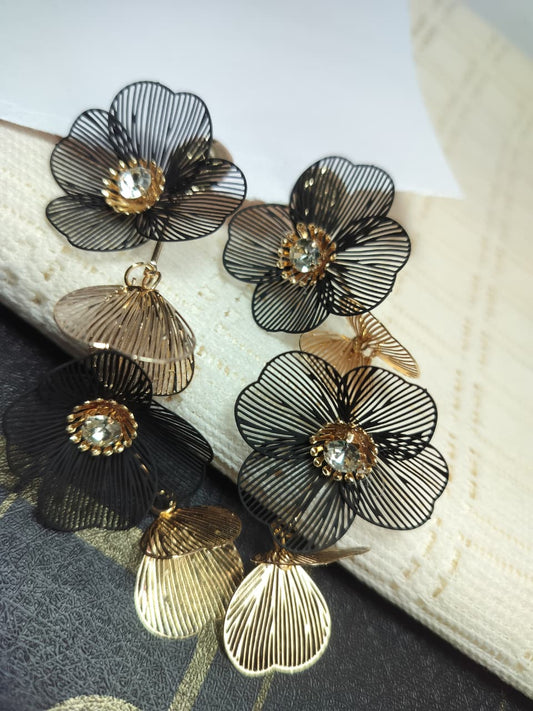 Midnight Bloom Layered Earrings – Black Floral Statement Jewelry