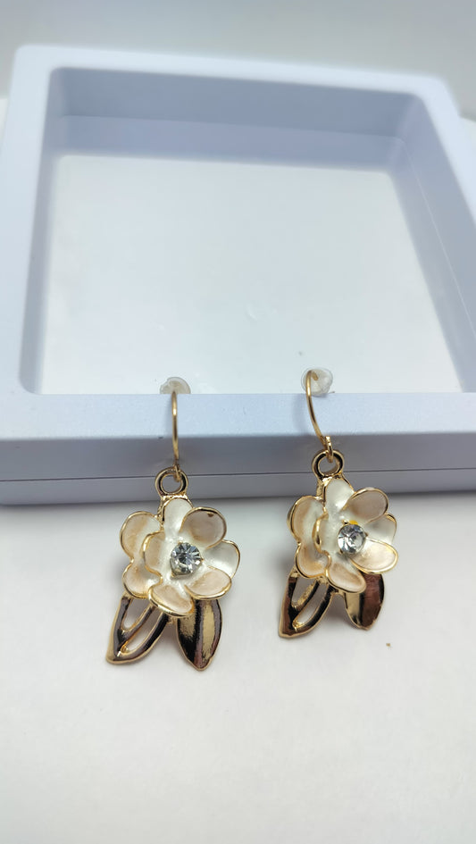 Korean Design White Flower Drop Earrings
