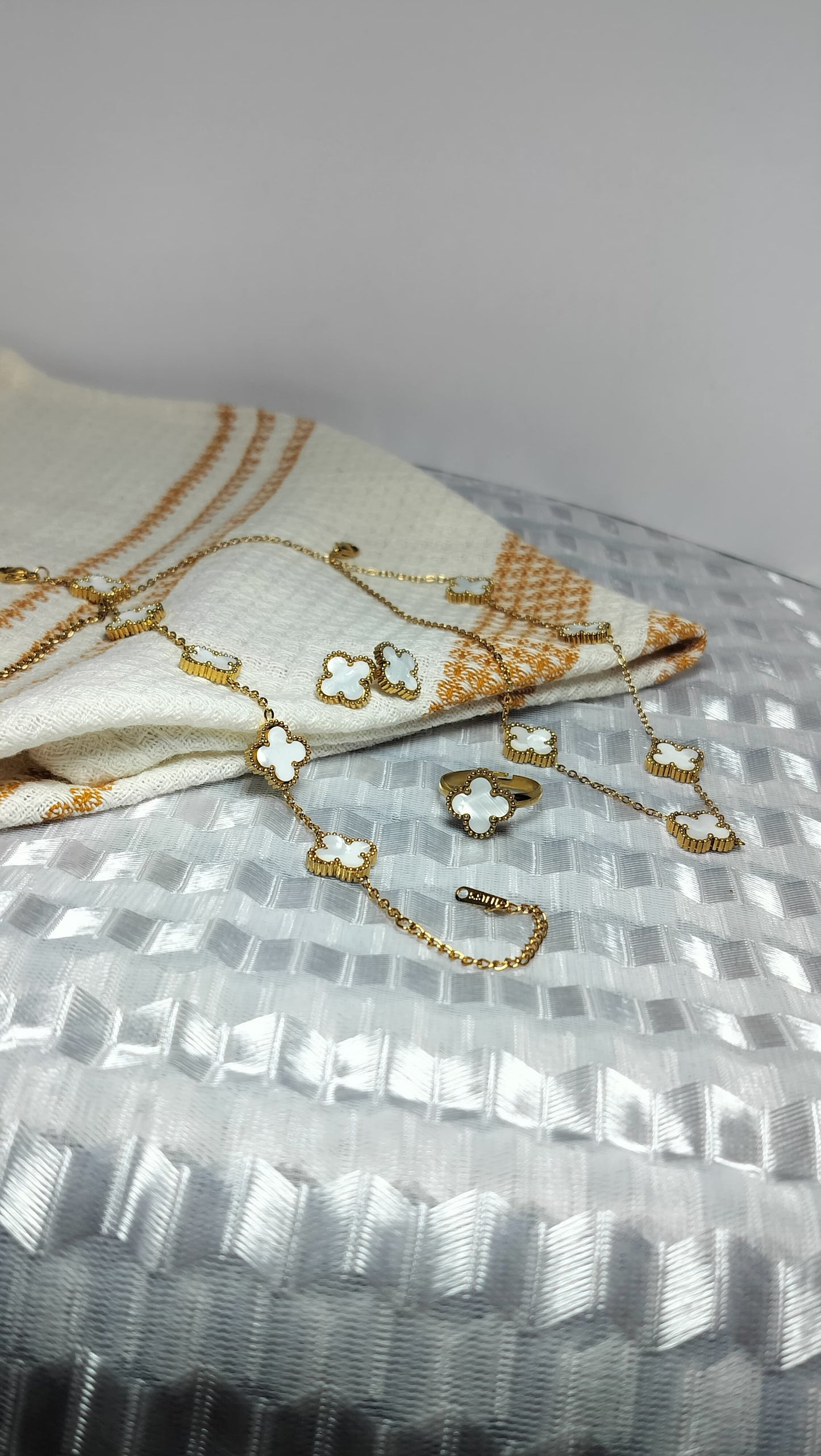 White Clover Full Jewelry Set – Anti-Tarnish Stainless Steel