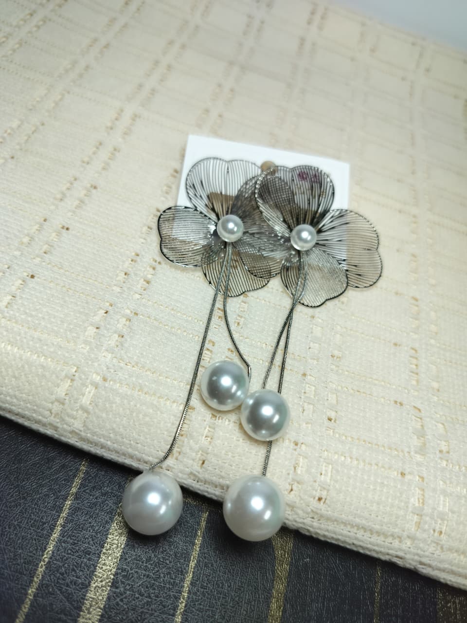 Luxury Korean Floral Earrings – Minimal Everyday Jewelry