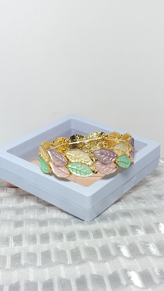 Anti Tarnish Leaf Design Brass Bracelet