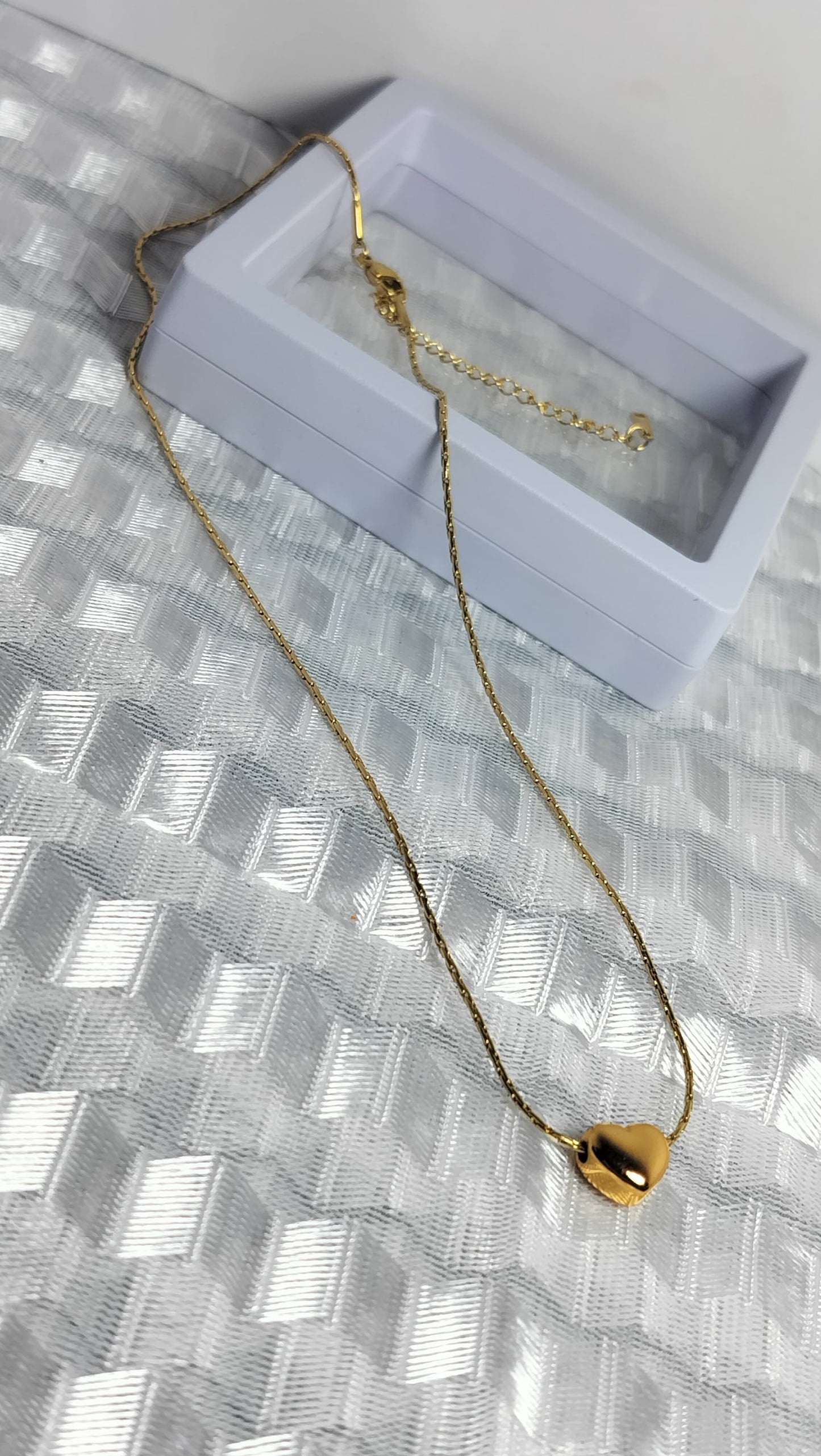 Gold Heart Pendant Necklace – Anti-Tarnish Stainless Steel